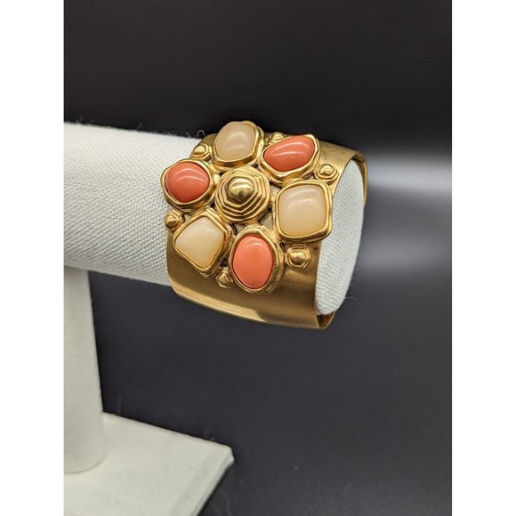 TTahari Chunky Cuff Bracelet Jewelry Gold Tone Peach, White Cabochon Faux Gems - Picture 8 of 9